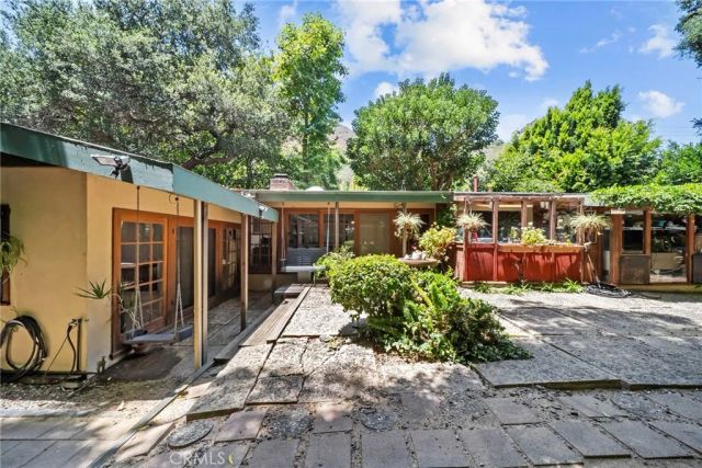 2900 Mandeville Canyon, Los Angeles, CA 90049