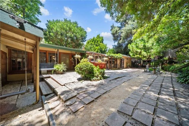 2900 Mandeville Canyon, Los Angeles, CA 90049