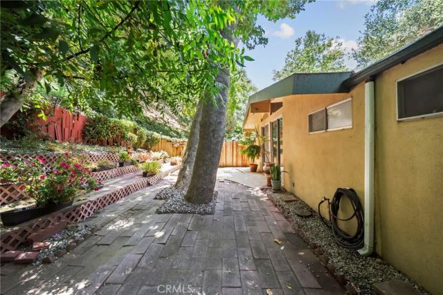2900 Mandeville Canyon, Los Angeles, CA 90049