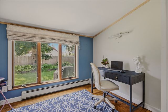 54 Canton Avenue, Portsmouth, RI 02871