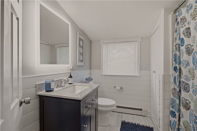 54 Canton Avenue, Portsmouth, RI 02871