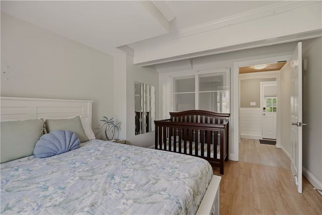 54 Canton Avenue, Portsmouth, RI 02871