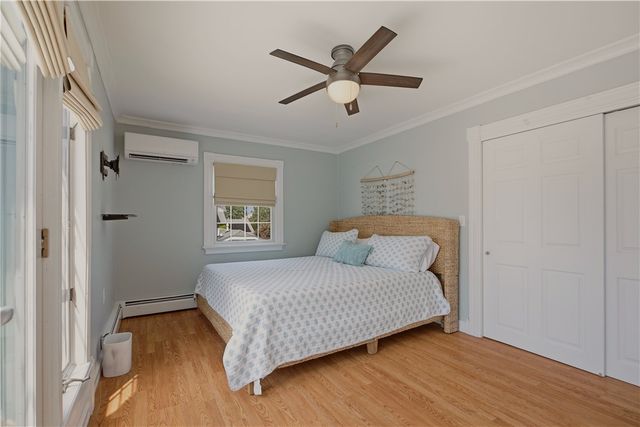 54 Canton Avenue, Portsmouth, RI 02871