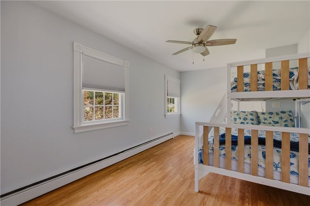 54 Canton Avenue, Portsmouth, RI 02871