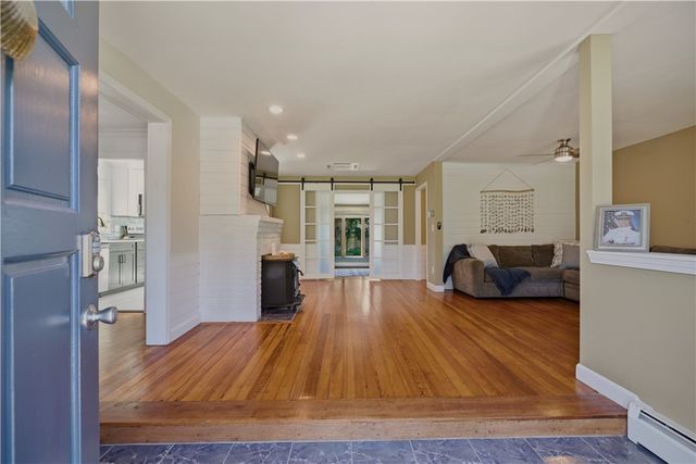 54 Canton Avenue, Portsmouth, RI 02871