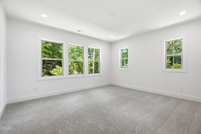 700 Mildred Oaks Court, Cary, NC 27519