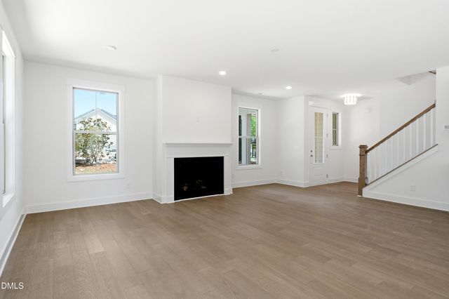 700 Mildred Oaks Court, Cary, NC 27519