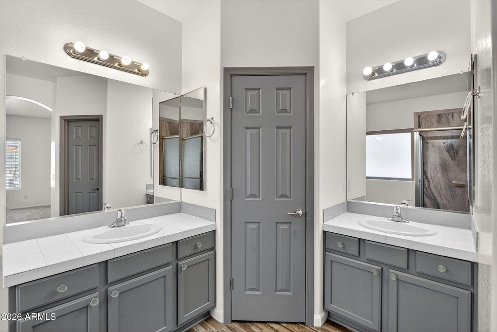 Image 27 of property listing at 266 W SEVEN SEAS Drive, Casa Grande, AZ 85122