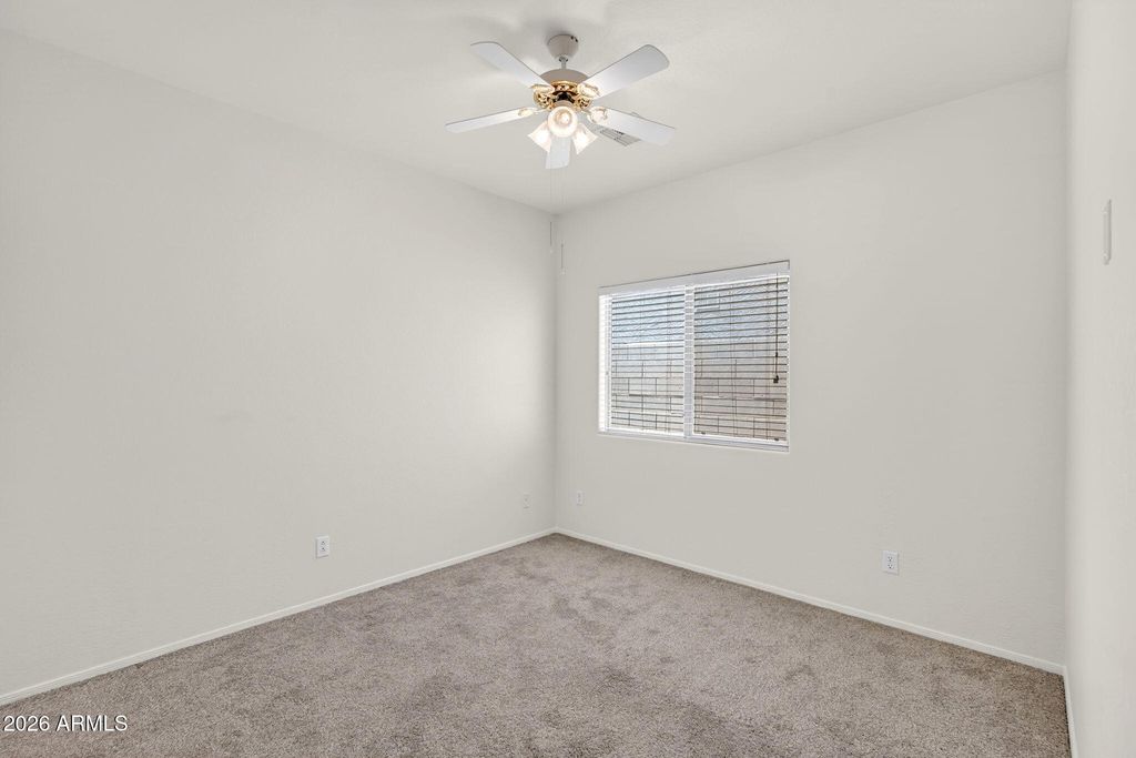 Image 31 of property listing at 266 W SEVEN SEAS Drive, Casa Grande, AZ 85122
