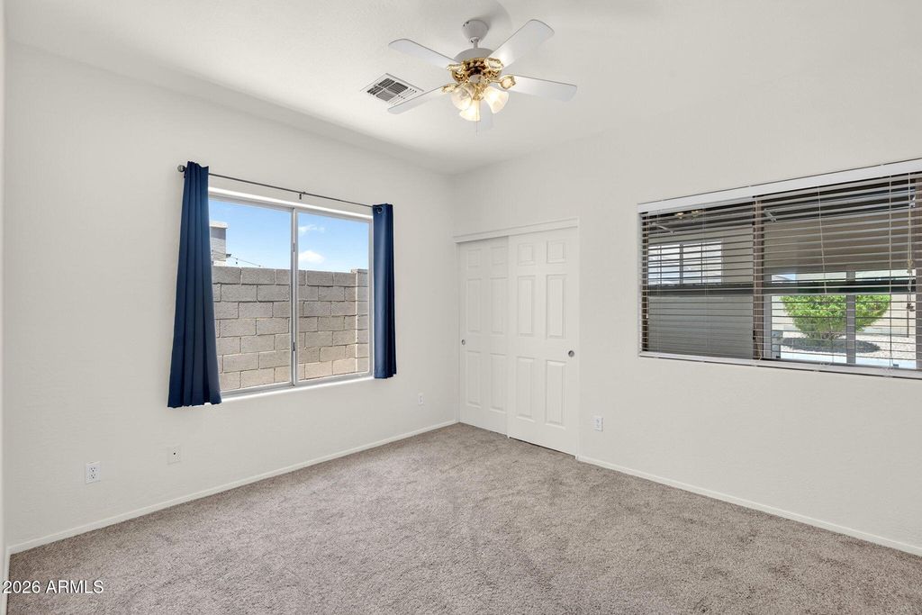 Image 36 of property listing at 266 W SEVEN SEAS Drive, Casa Grande, AZ 85122