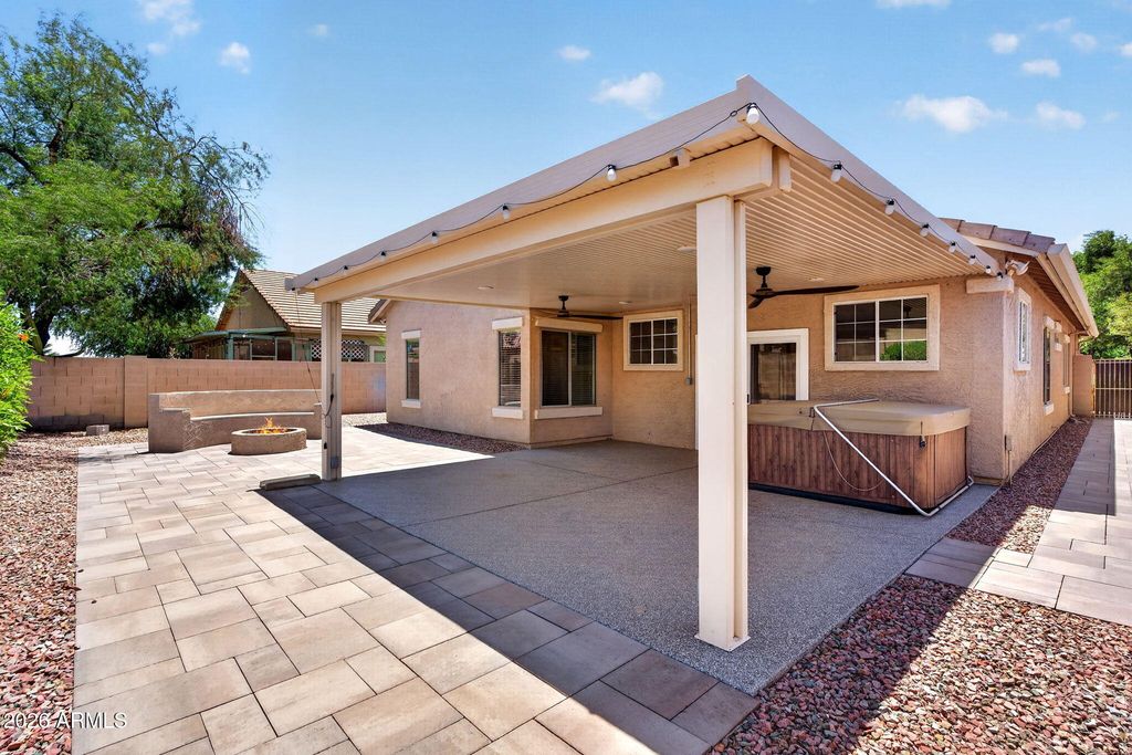 Image 43 of property listing at 266 W SEVEN SEAS Drive, Casa Grande, AZ 85122