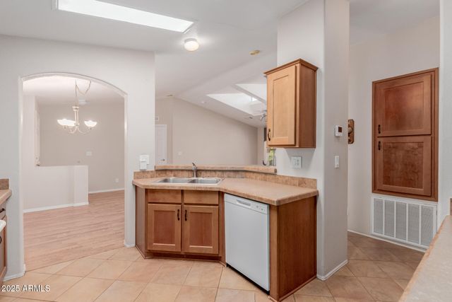 2550 S ELLSWORTH Road 366, Mesa, AZ 85209