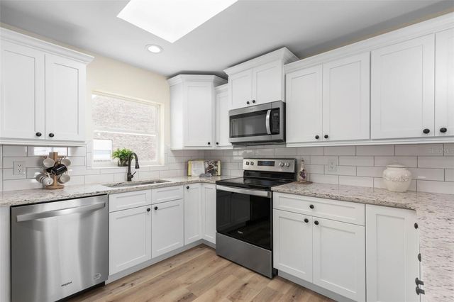 13 CEDARWOOD COURT, Palm Coast, FL 32137