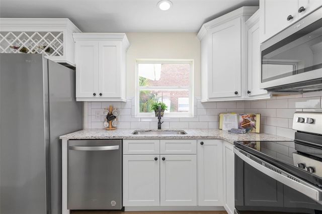 13 CEDARWOOD COURT, Palm Coast, FL 32137