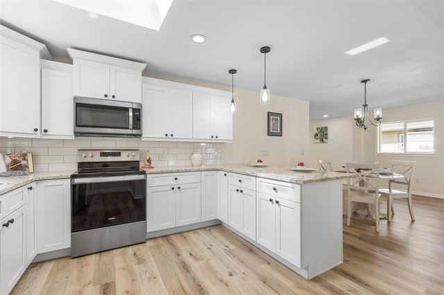 13 CEDARWOOD COURT, Palm Coast, FL 32137