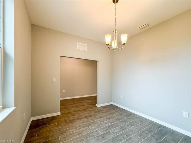 512 NW 25th AVE, Cape Coral, FL 33993