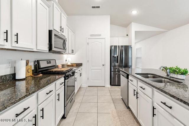 86857 IRON RAIL Court, Yulee, FL 32097