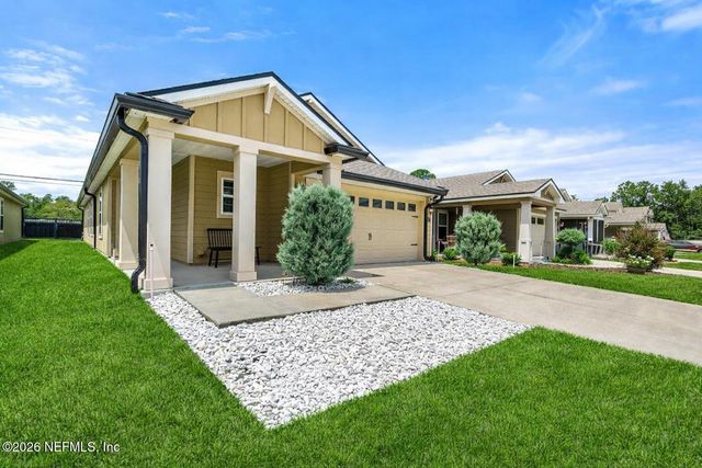 86857 IRON RAIL Court, Yulee, FL 32097