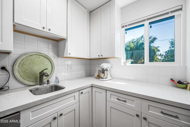 1231 W ORCHID Lane, Phoenix, AZ 85021