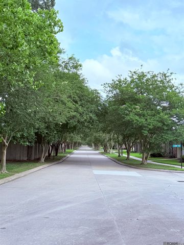 13344 Natchez Ct, Baton Rouge, LA 70810