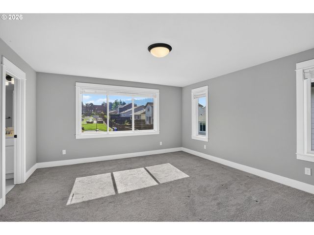 3676 Sw TEGART Ln, Gresham, OR 97080