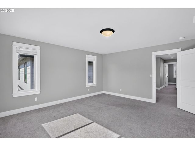 3676 Sw TEGART Ln, Gresham, OR 97080