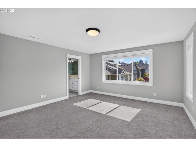 3676 Sw TEGART Ln, Gresham, OR 97080