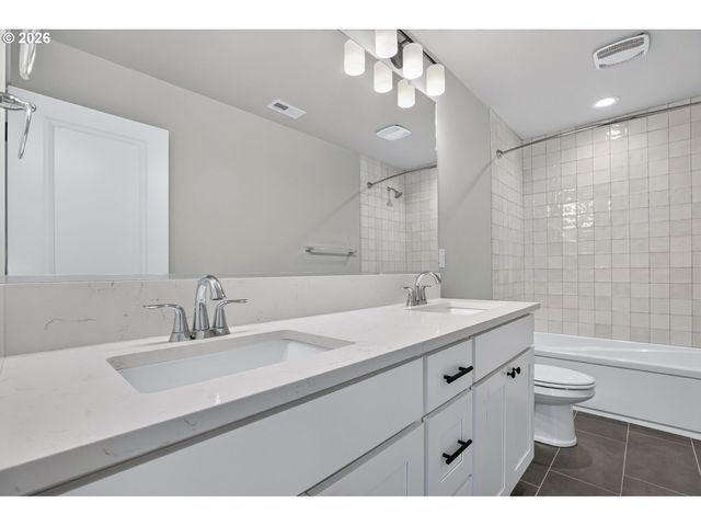 3676 Sw TEGART Ln, Gresham, OR 97080