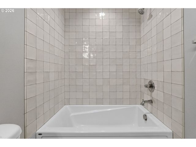 3676 Sw TEGART Ln, Gresham, OR 97080