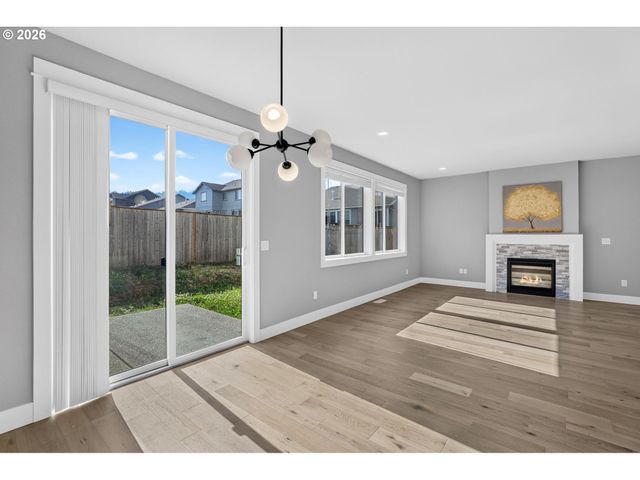 3676 Sw TEGART Ln, Gresham, OR 97080