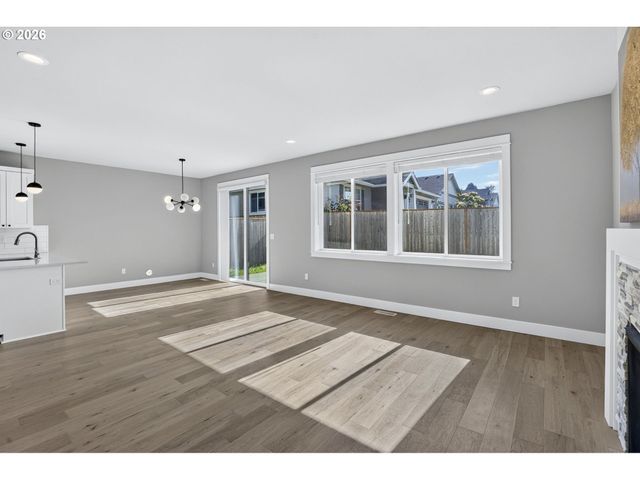 3676 Sw TEGART Ln, Gresham, OR 97080
