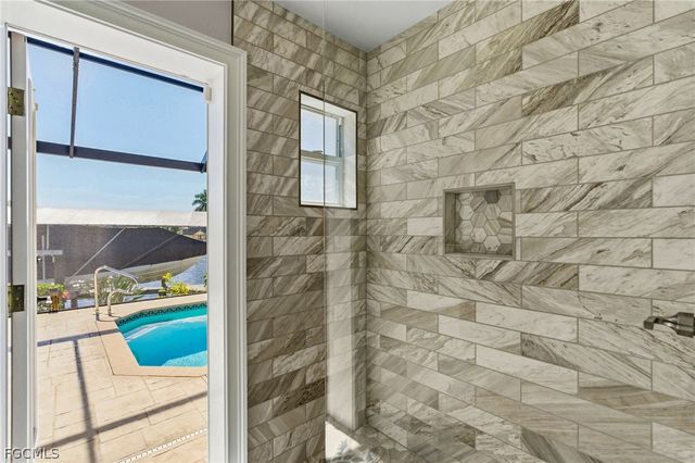 2822 SW 40th ST, Cape Coral, FL 33914