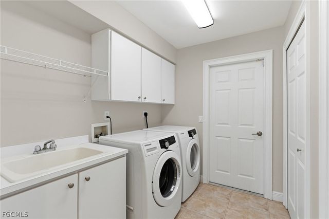 2822 SW 40th ST, Cape Coral, FL 33914