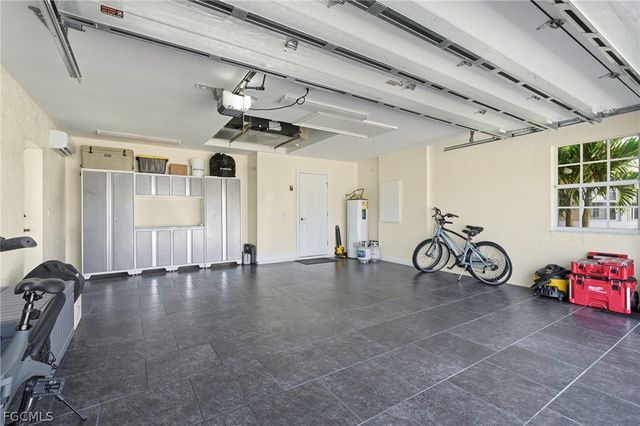 2822 SW 40th ST, Cape Coral, FL 33914