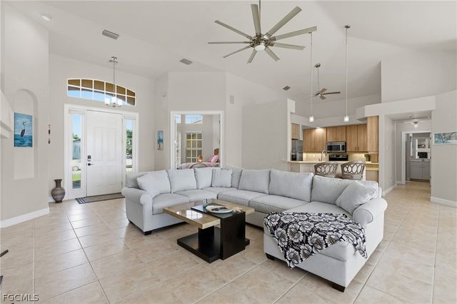 2822 SW 40th ST, Cape Coral, FL 33914