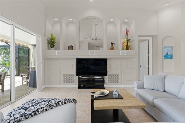 2822 SW 40th ST, Cape Coral, FL 33914