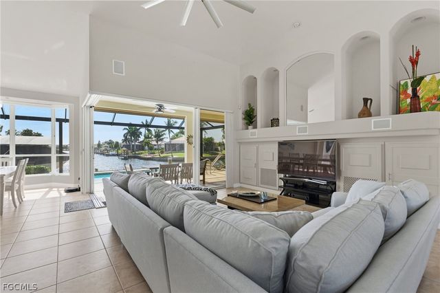 2822 SW 40th ST, Cape Coral, FL 33914