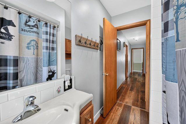713 Powers Avenue, Madison, WI 53714