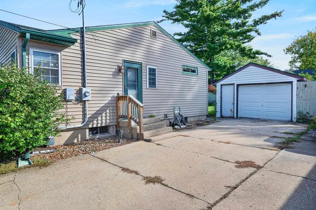 713 Powers Avenue, Madison, WI 53714