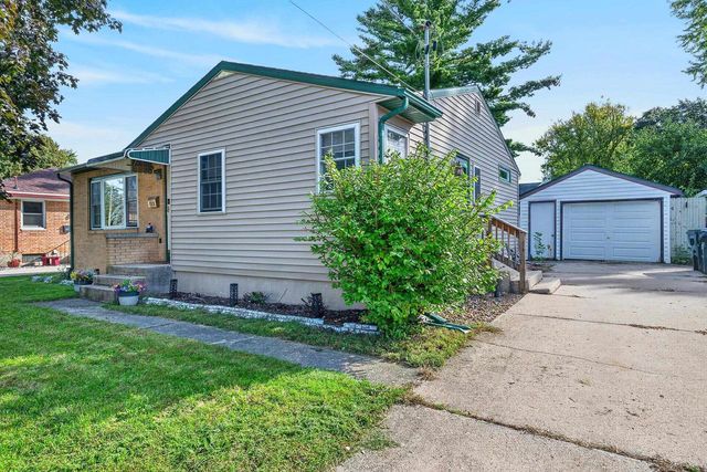 713 Powers Avenue, Madison, WI 53714