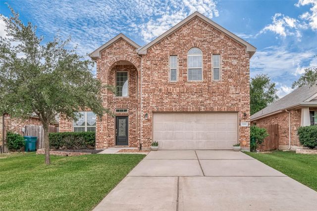2261 Oak Circle Drive N, Conroe, TX 77301