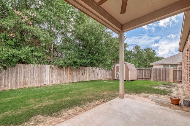 2261 Oak Circle Drive N, Conroe, TX 77301