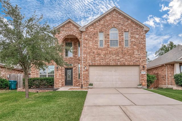 2261 Oak Circle Drive N, Conroe, TX 77301