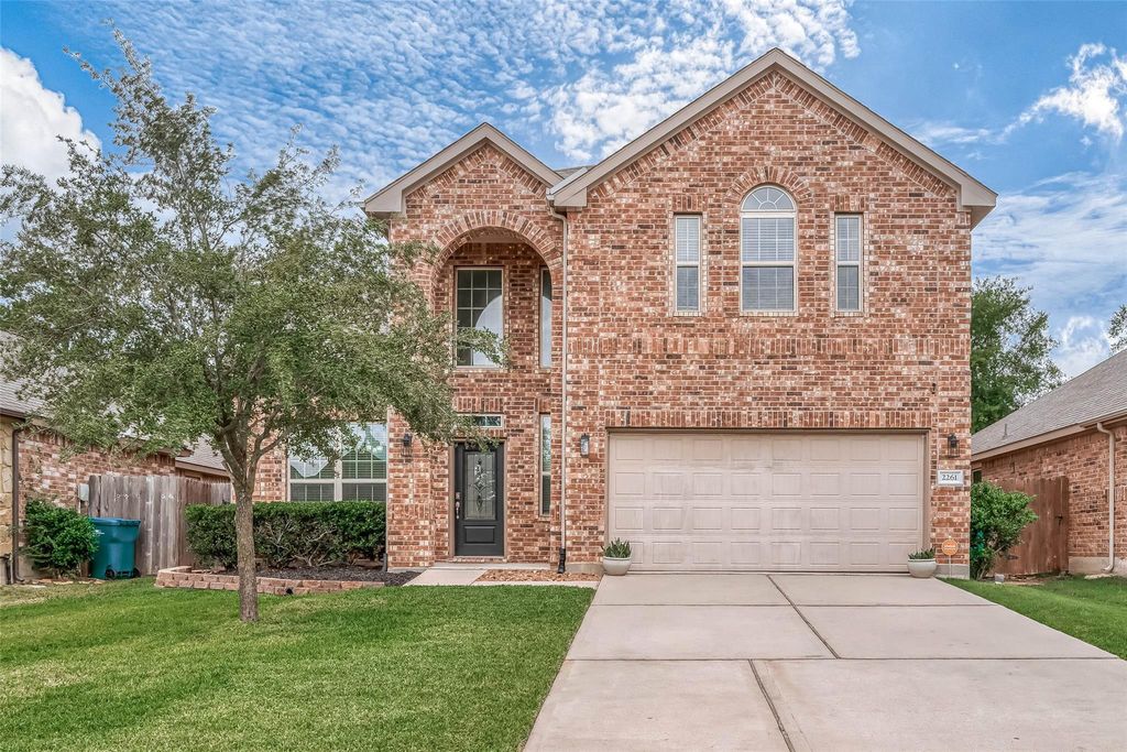2261 Oak Circle Drive N, Conroe, TX 77301
