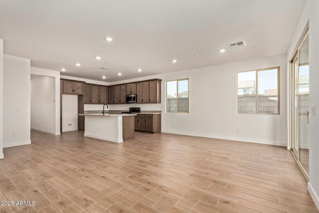 8916 E COVINA Street, Mesa, AZ 85207