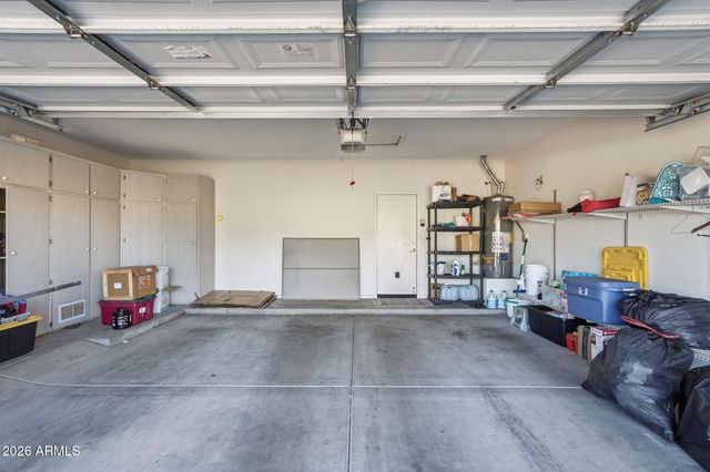 17320 N THORNBERRY Drive, Surprise, AZ 85374