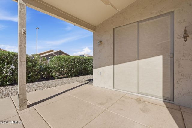 17320 N THORNBERRY Drive, Surprise, AZ 85374