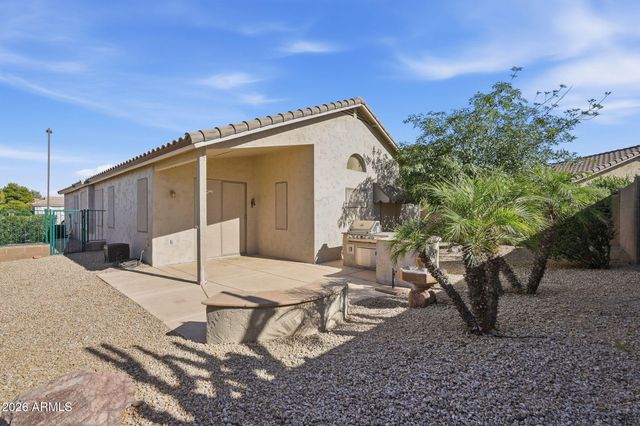 17320 N THORNBERRY Drive, Surprise, AZ 85374
