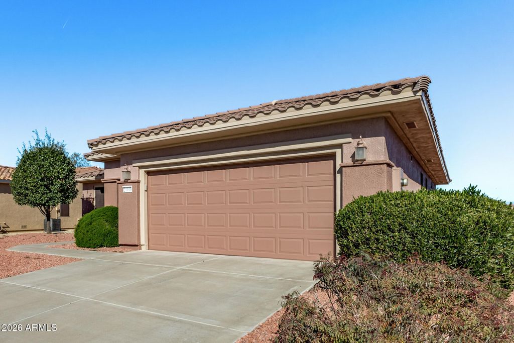 21010 N CIRCLE CLIFFS Drive, Surprise, AZ 85387 — photo 5