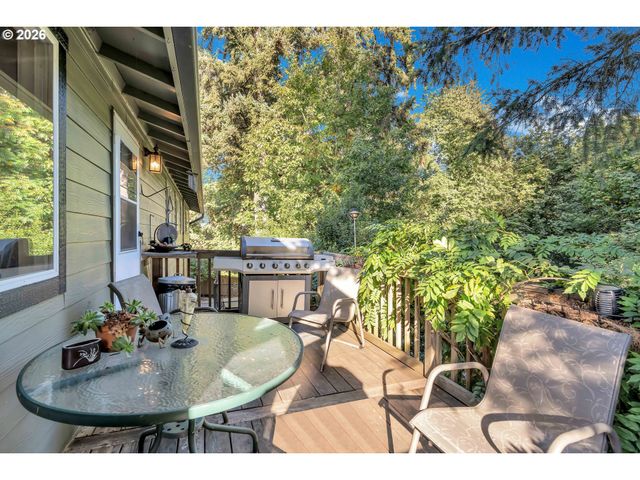808 Ne 108TH St, Vancouver, WA 98685